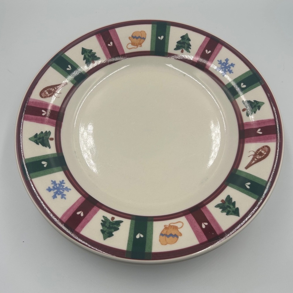 Pfaltzgraff Snow Bear Christmas Holiday Dinnerware Set 12pc Plates and Bowls - Picture 8 of 9
